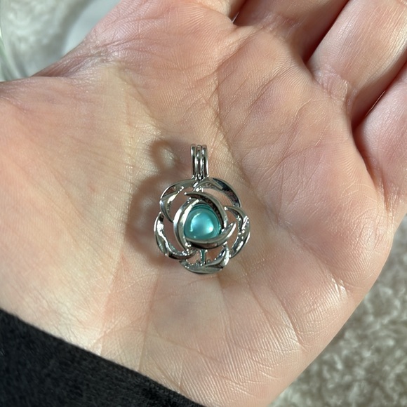 Saltwater pearls - Picture 4 of 5